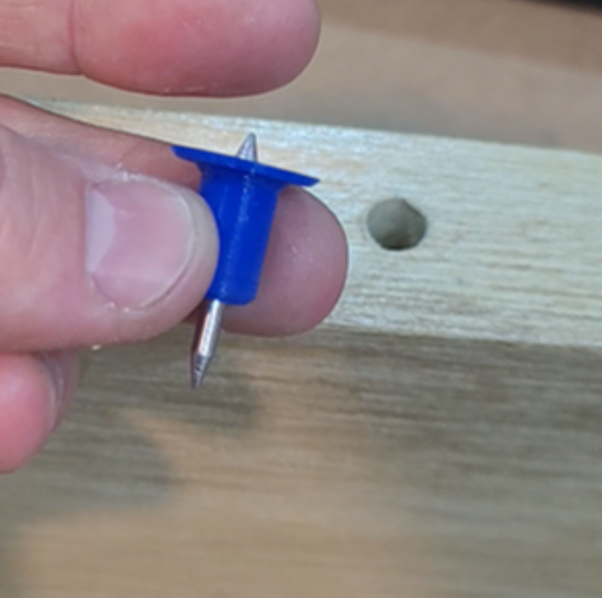 Punzón de Marcado para Estante Flotante 3